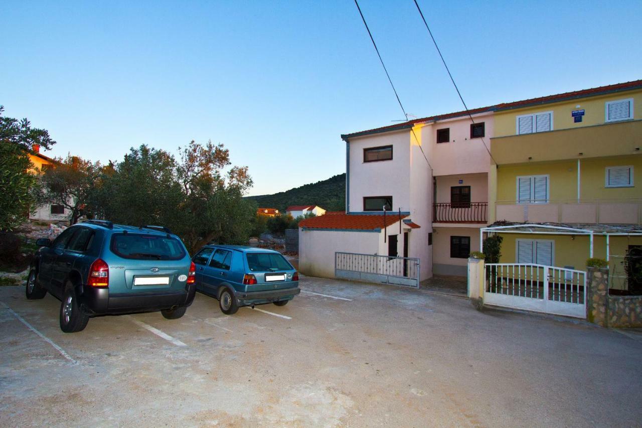 Apartments Antunovic Рогозница Экстерьер фото